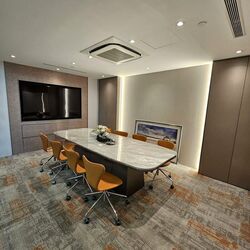 Arc 380 (D8), Office #495526811